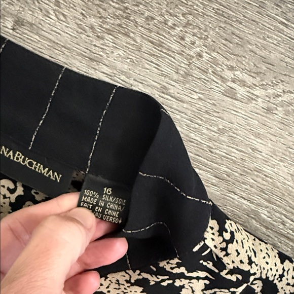 Dana Buchman silk blouse size 16 - Picture 4 of 5